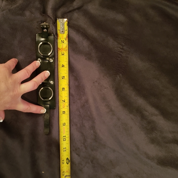 Cuff - Picture 4 of 4